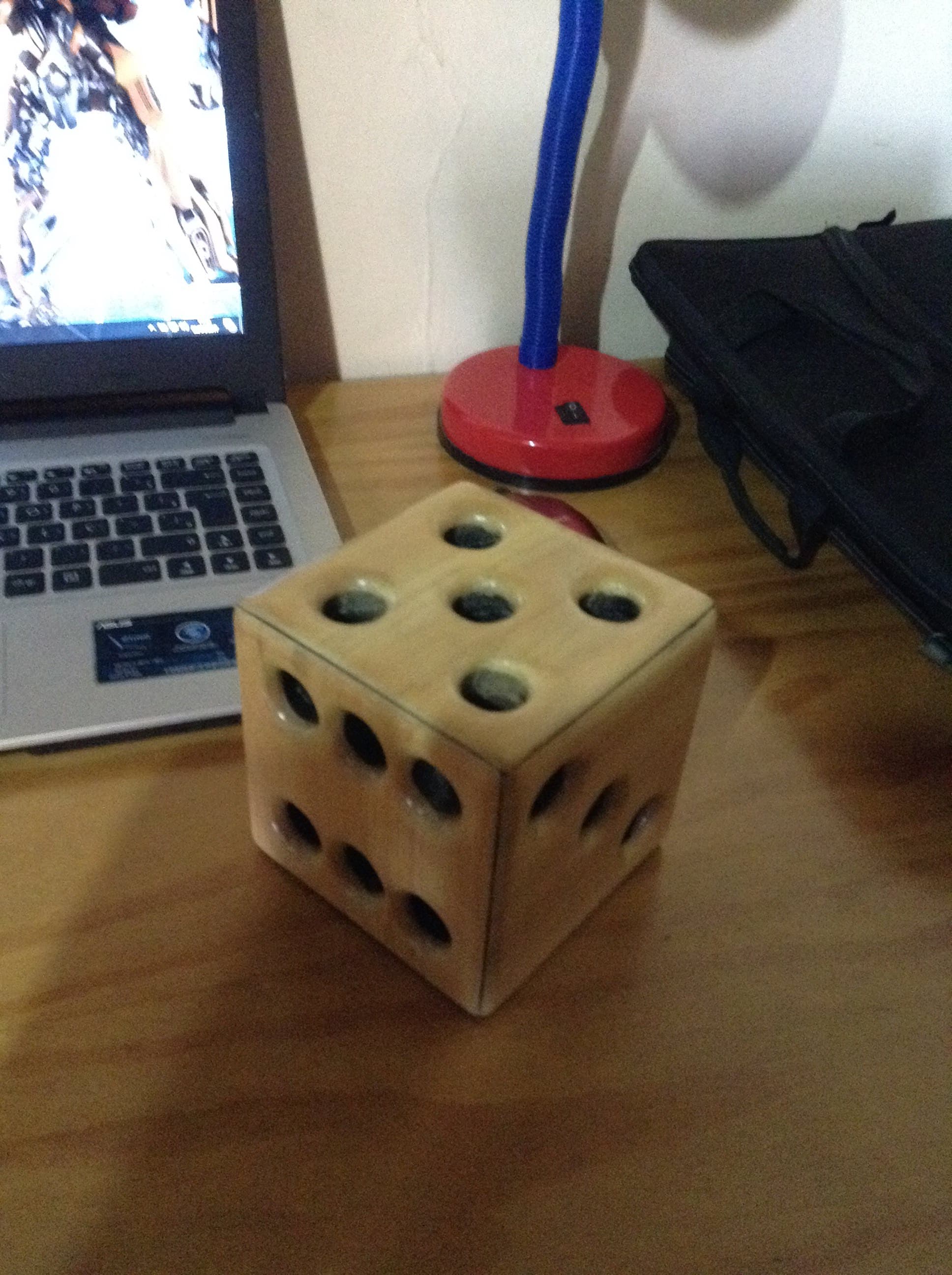 Dados para canetas e enfeite - Imagem 8