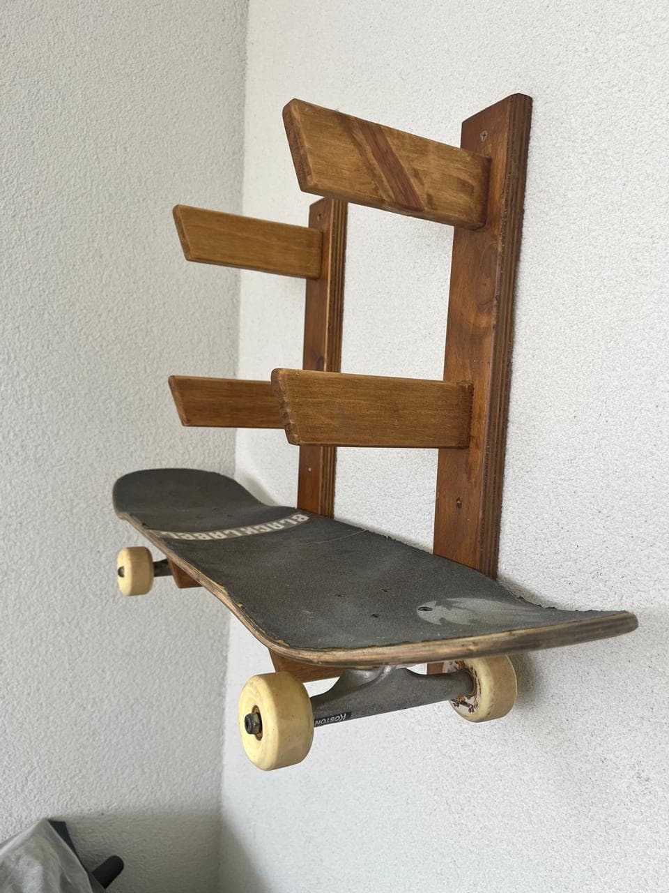 Suporte para seus skates - Imagem 3